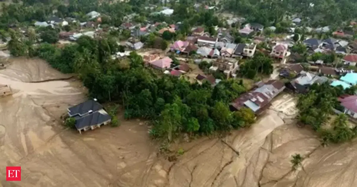 Indonesia flood death toll crosses 1,000, rescuers say
