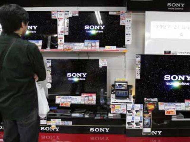 Sony to cut global workforce by 10,000