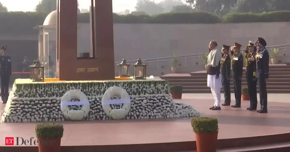 Defence Minister Rajnath Singh along with Tri-Service-Chiefs, CDS pays tribute to 1971 War heroes at National War Memorial