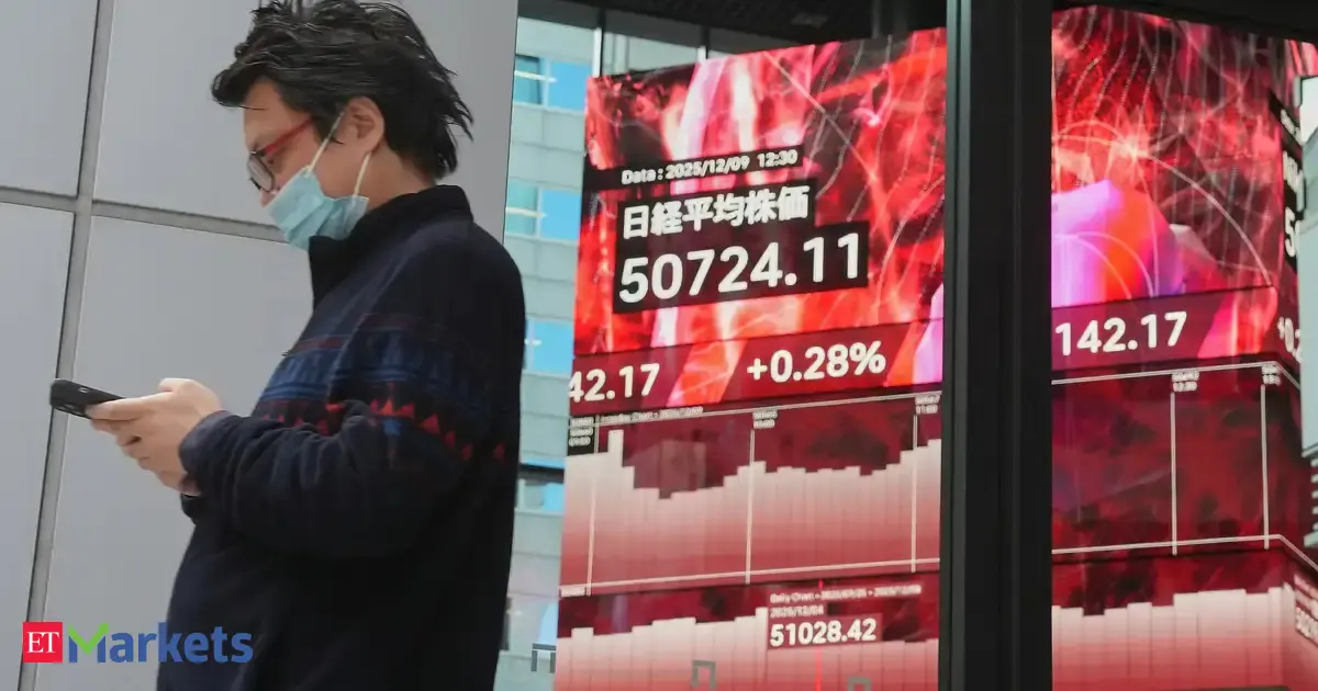 Japan's Nikkei slumps as AI stocks tumble ahead of US jobs data