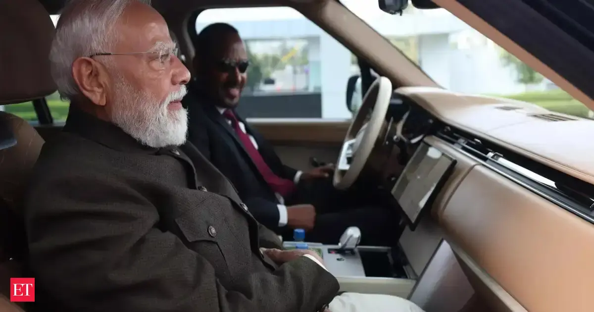 In a special gesture, Ethiopian PM welcomes PM Modi at airport; takes him to Science Museum and Friendship Park