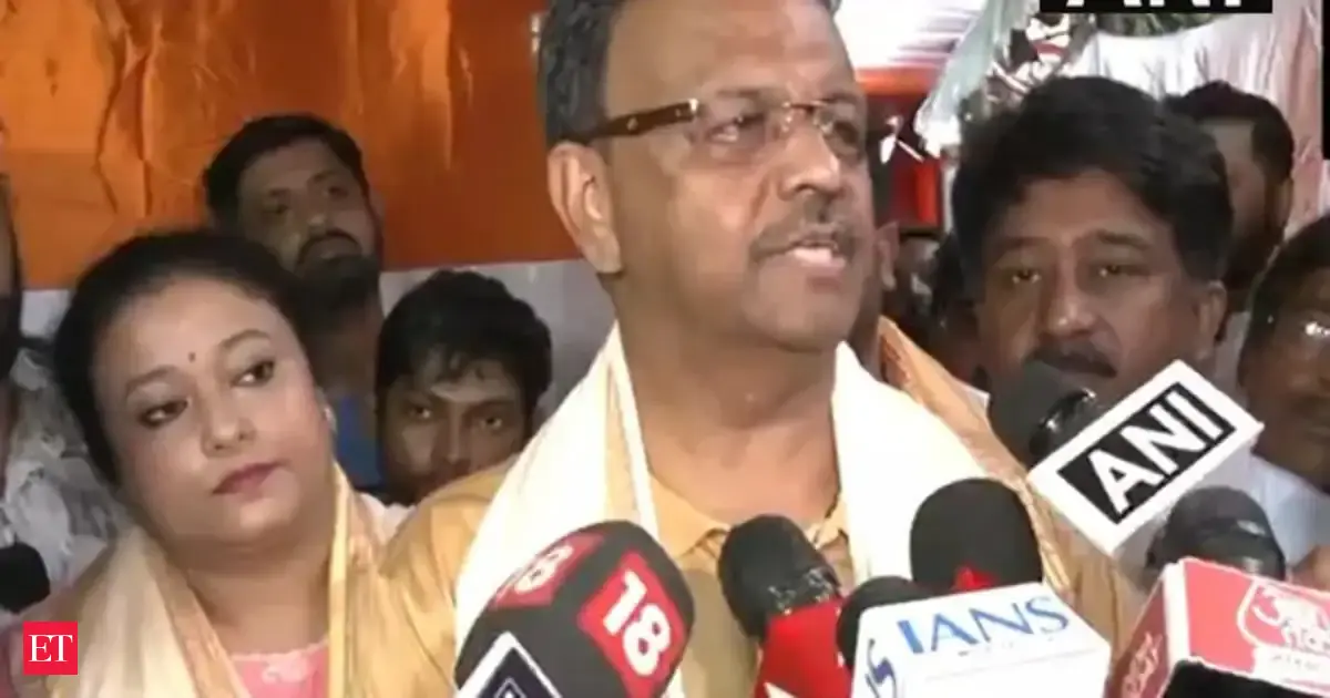 Chaos in KMC House: Mayor Firhad Hakim threatens to resign if 'mini Pakistan' allegation proven