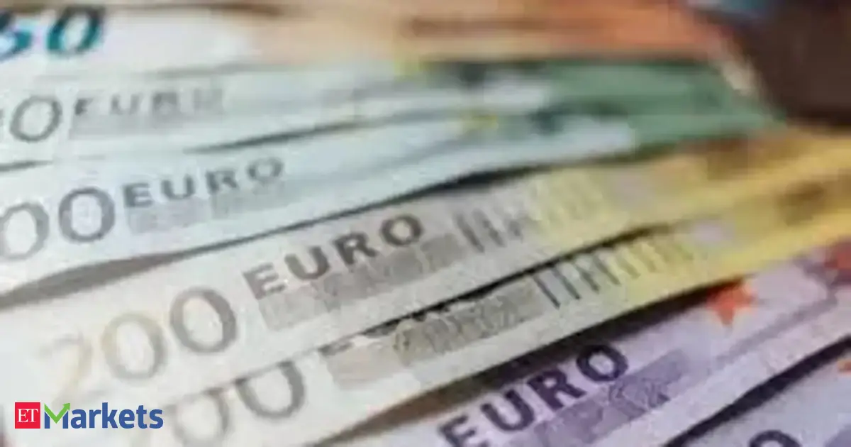 Global borrowing in euros rises nearly 20% in 2025 to record high, Dealogic data shows