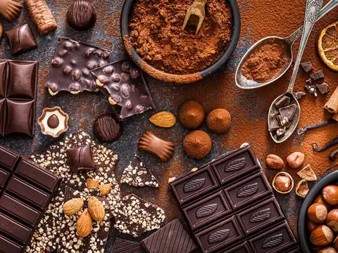  Instant coffee, chocolate mixes, and dessert powders