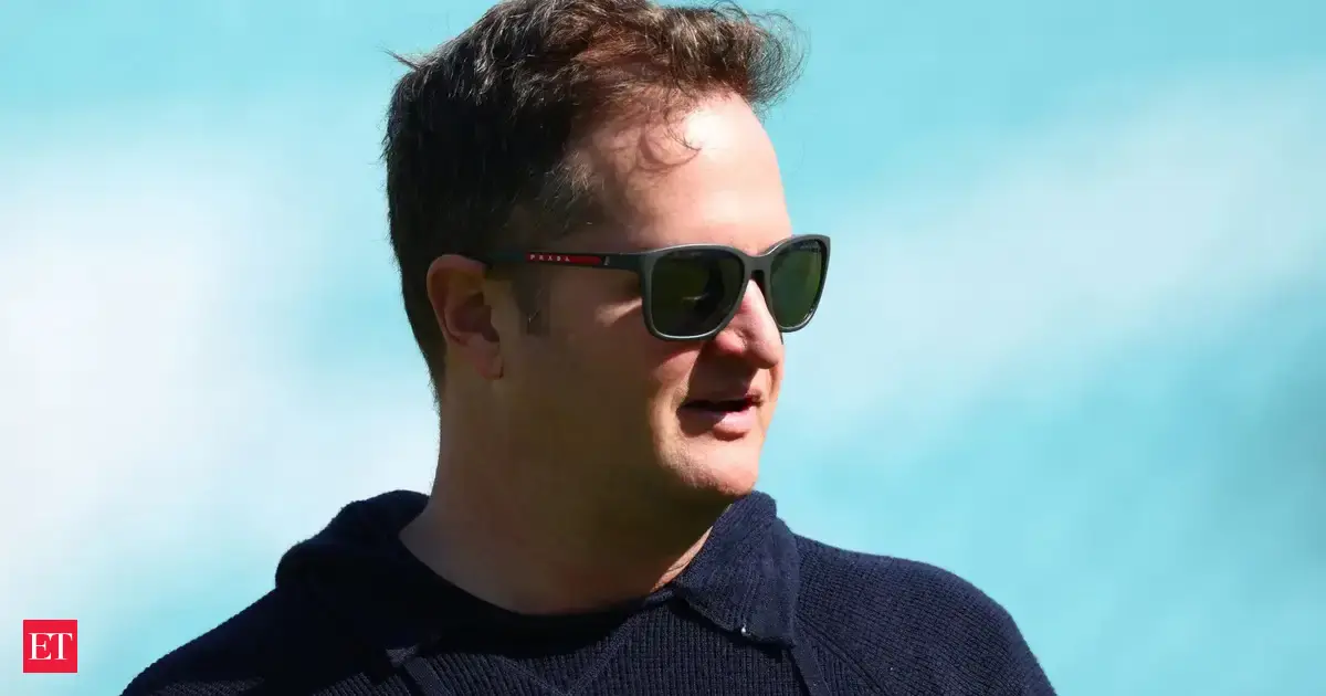 England cricket chief to probe 'stag-do' drinking on Ashes beach break