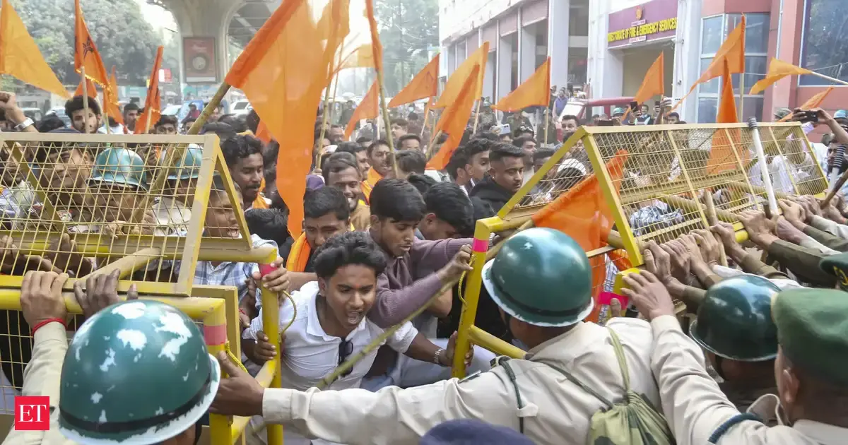 VHP, Bajrang Dal rally in Agartala over attacks on Hindus in Bangladesh