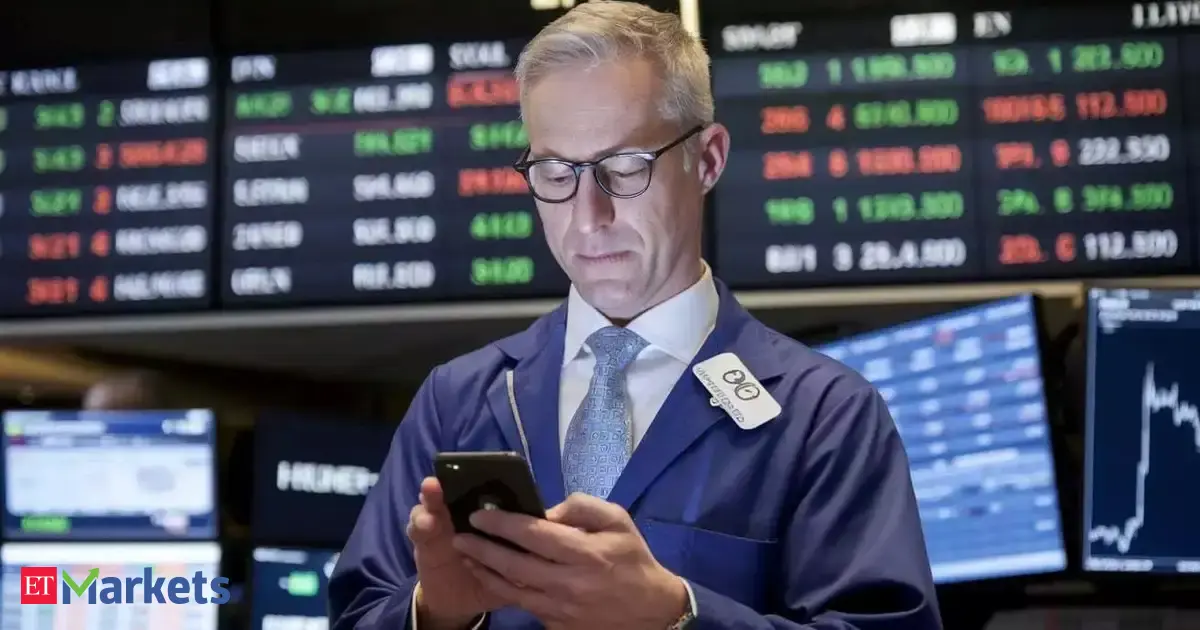 FII exodus: Rs 2 lakh crore bleeds from 6 key sectors as India's market appeal dims