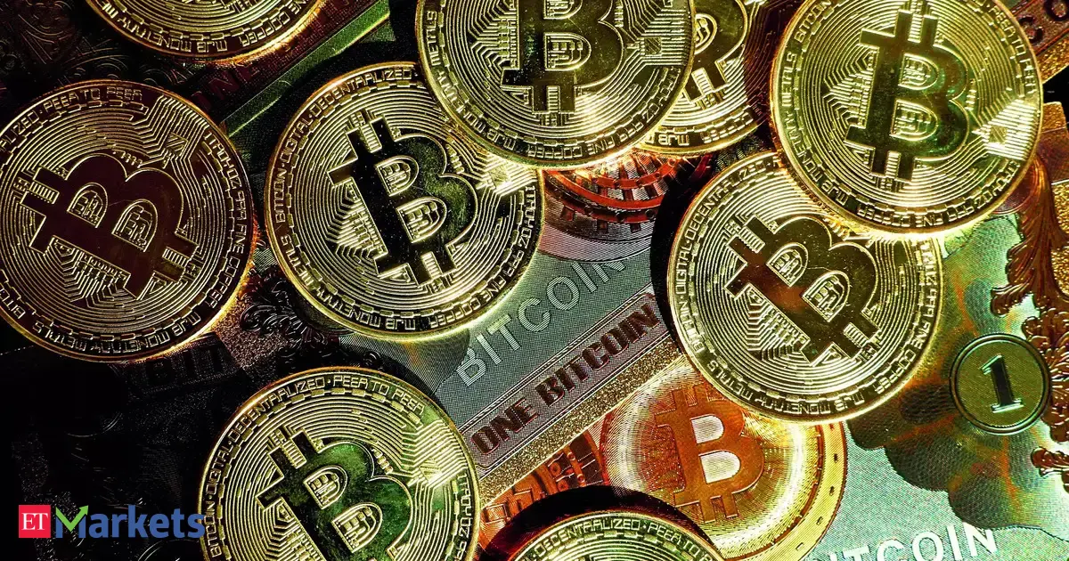 Bitcoin stays near $89,000 amid thin year-end trading. Here is what experts say