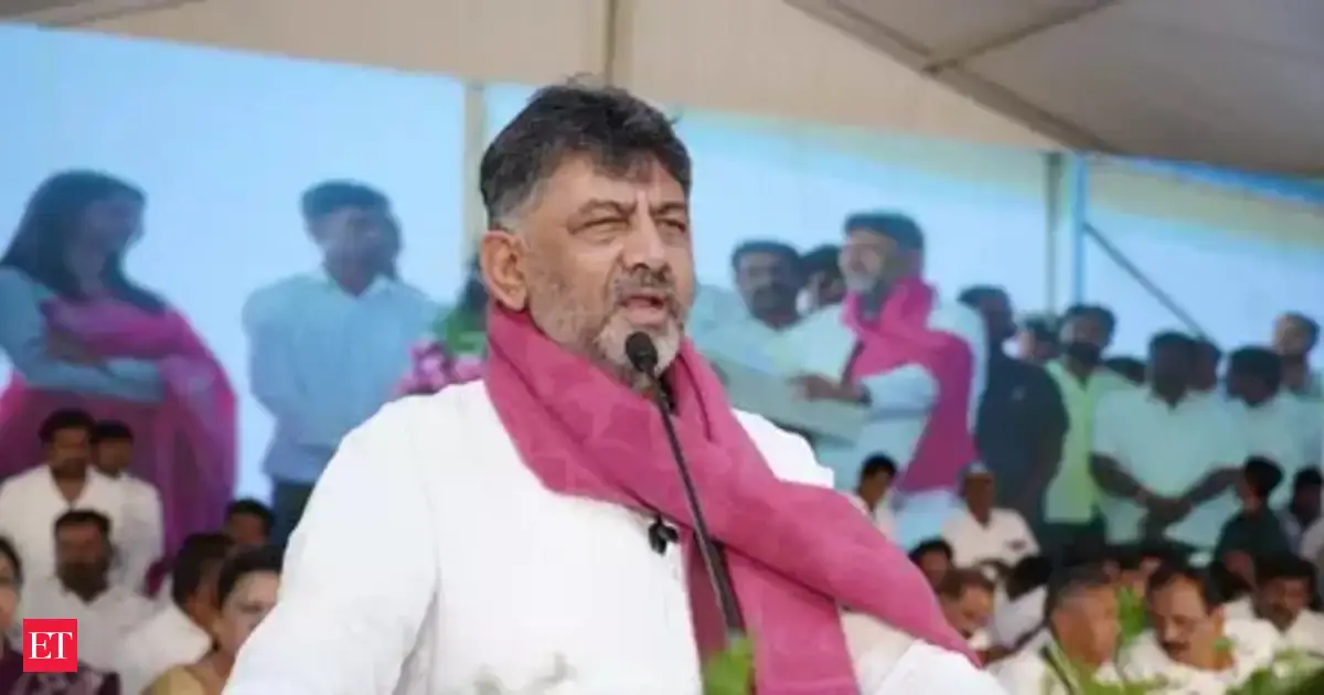 Don't interfere in our state's affairs: Shivakumar tells Kerala CM Pinarayi Vijayan