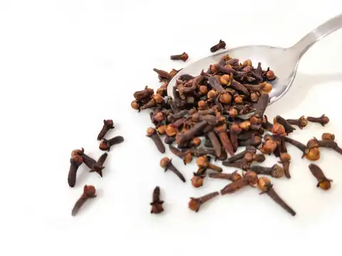 For Sore Throat: Clove Water