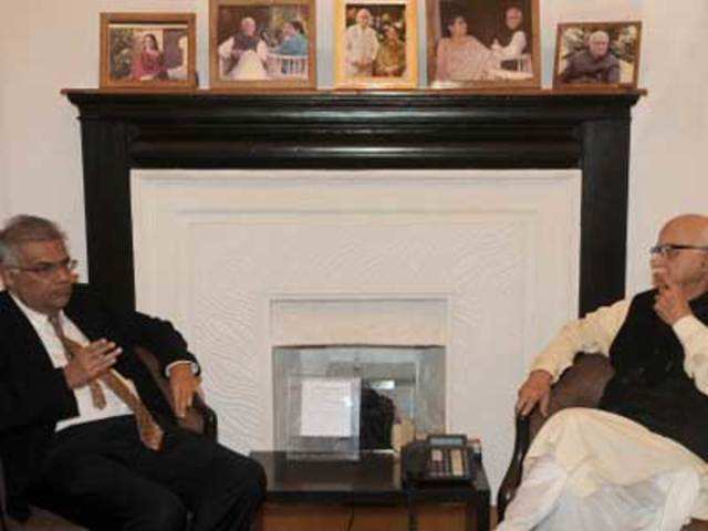 Sri Lankan opposition leader meets Advani