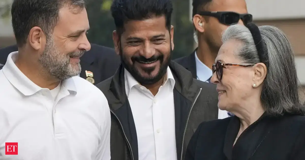 Revanth Reddy praises Sonia Gandhi's leadership amid Digvijaya Singh's 'RSS like organisation' remark