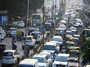 Traffic restrictions, parking curbs in parts of Delhi on New Year's Eve ...