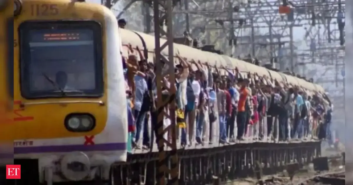 2025: Extra local trains, metro and buses to manage Mumbai New Year crowd