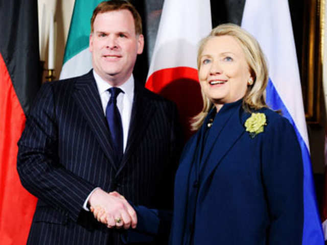 Hillary Clinton welcomes Canada FM John Baird