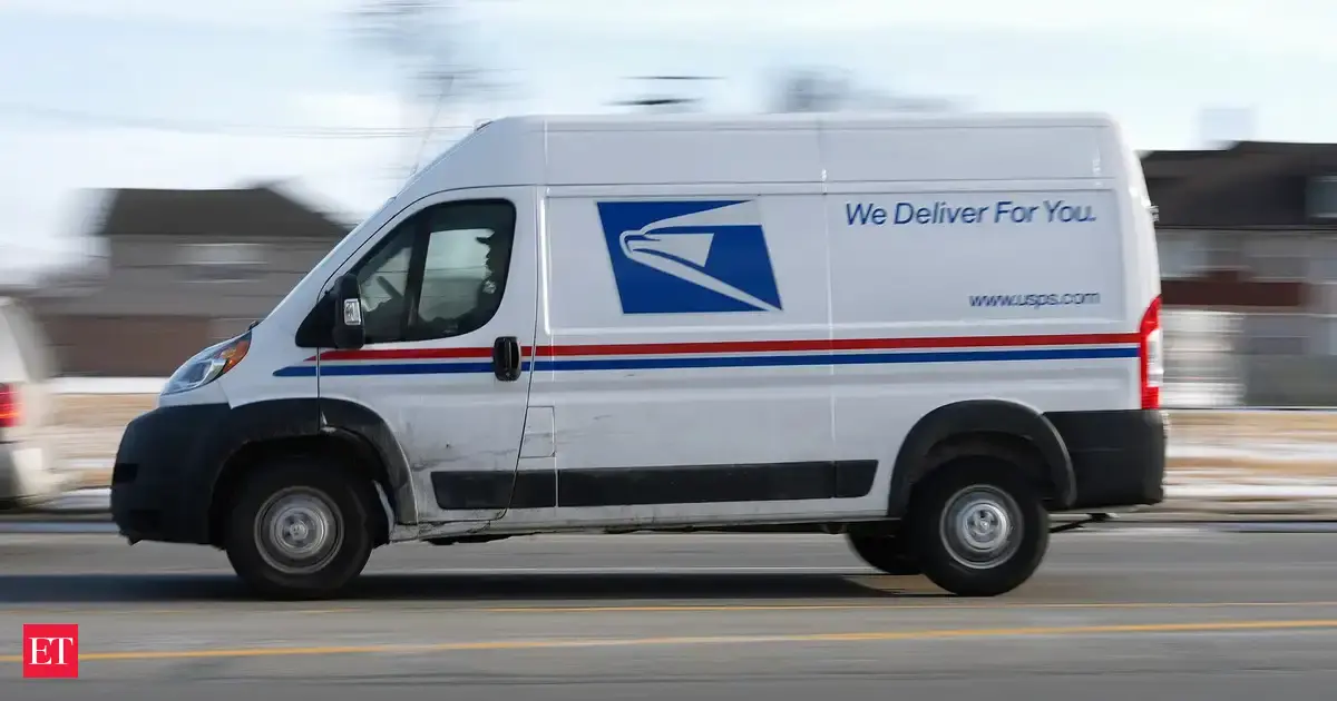 Is USPS open on New Year's Day? Banks, Post Office, UPS, FedEx holiday hours