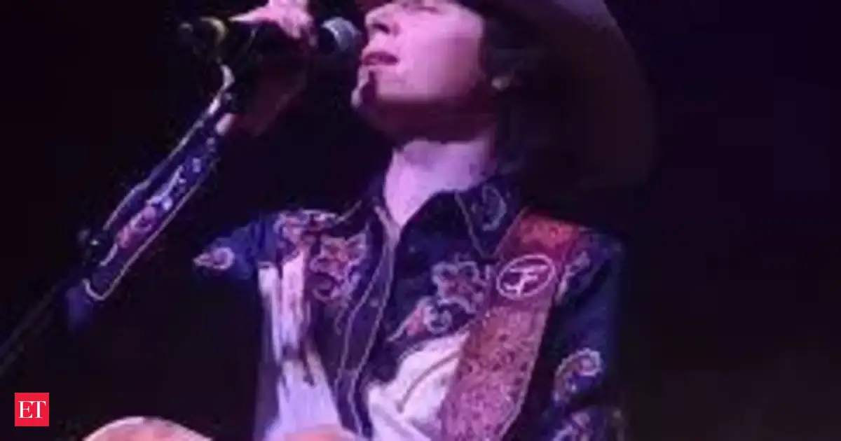 What is John Foster’s “Neo-Traditional” country sound, and how did it help Foster stand out on American Idol and the Rose Parade stage?