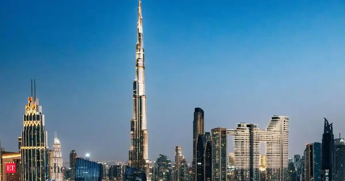 At 23, he moved to Dubai from UK nervously. 6 months later, man shares the truth about his experience