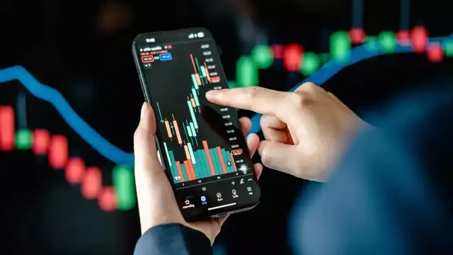 Lenskart Solutions - These 10 midcap stocks with very high P/E ratios ...