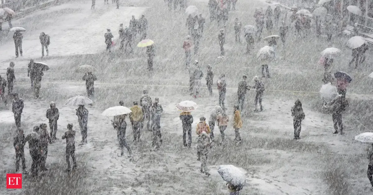 Delhi, Noida, Gurgaon to see cold days as IMD predicts more snow in J&amp;K, Himachal and Uttarakhand