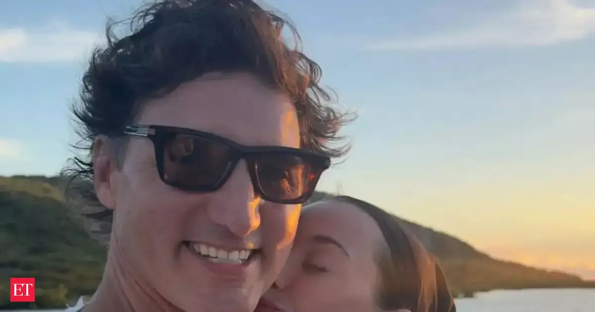 Katy Perry shares intimate moments with Justin Trudeau amid co-parenting with Orlando Bloom