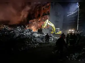 Russian strikes leave one million without water, heat in Ukraine - The ...