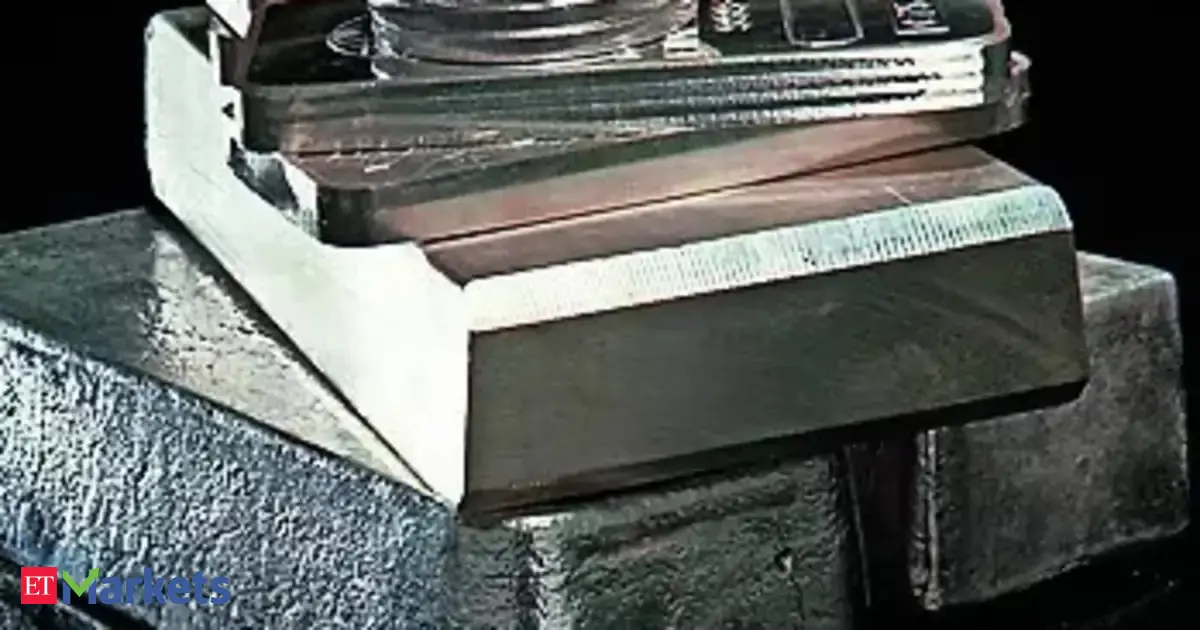 Silver rally on shaky ground? HSBC sees bullish H1 but warns of volatility, risks in second half of 2026