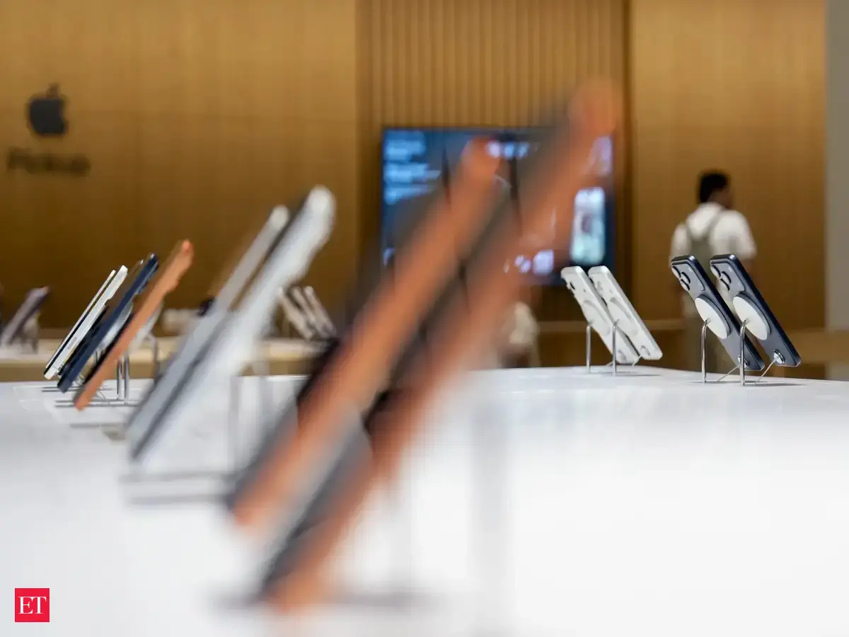 Apple iPhone 17 for Rs 47,900! Here's where to buy and how to avail the offer