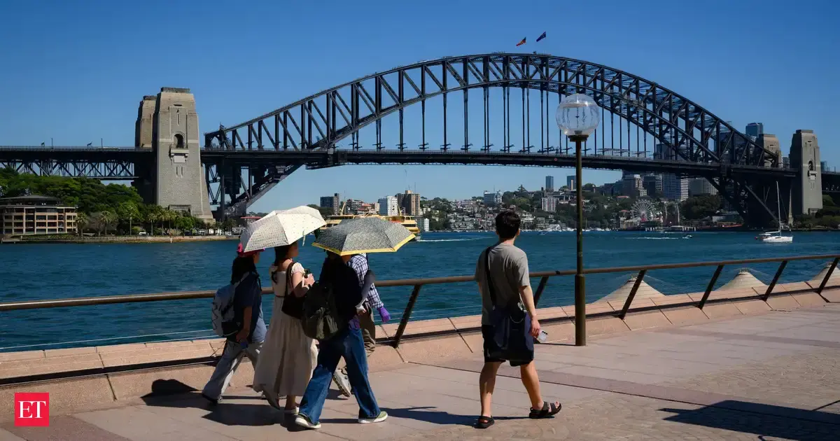Exceptional heatwave puts Australia’s southeast on high fire alert, pushes temperatures above 40°C
