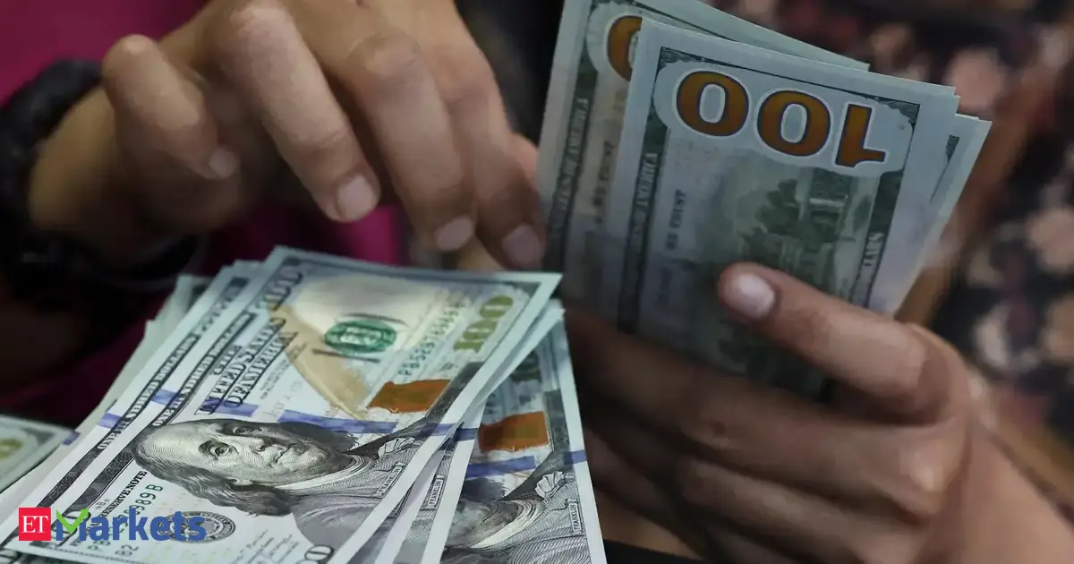 Dollar set for second straight weekly gain after US jobs data