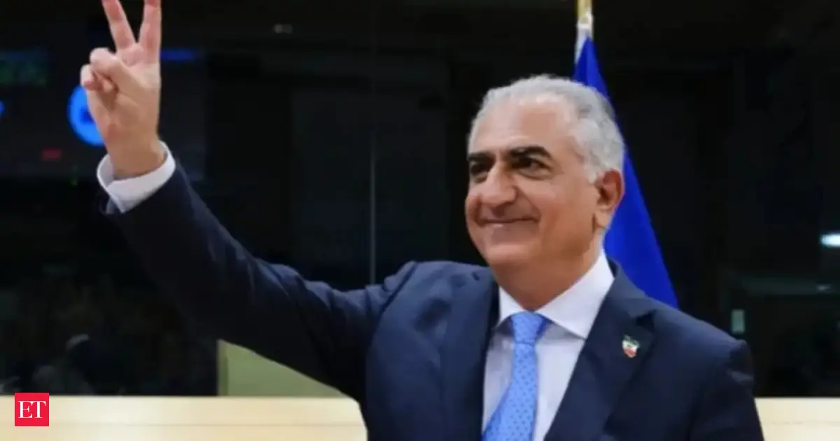 Son of ousted Iran shah urges security forces to 'stand with the people'