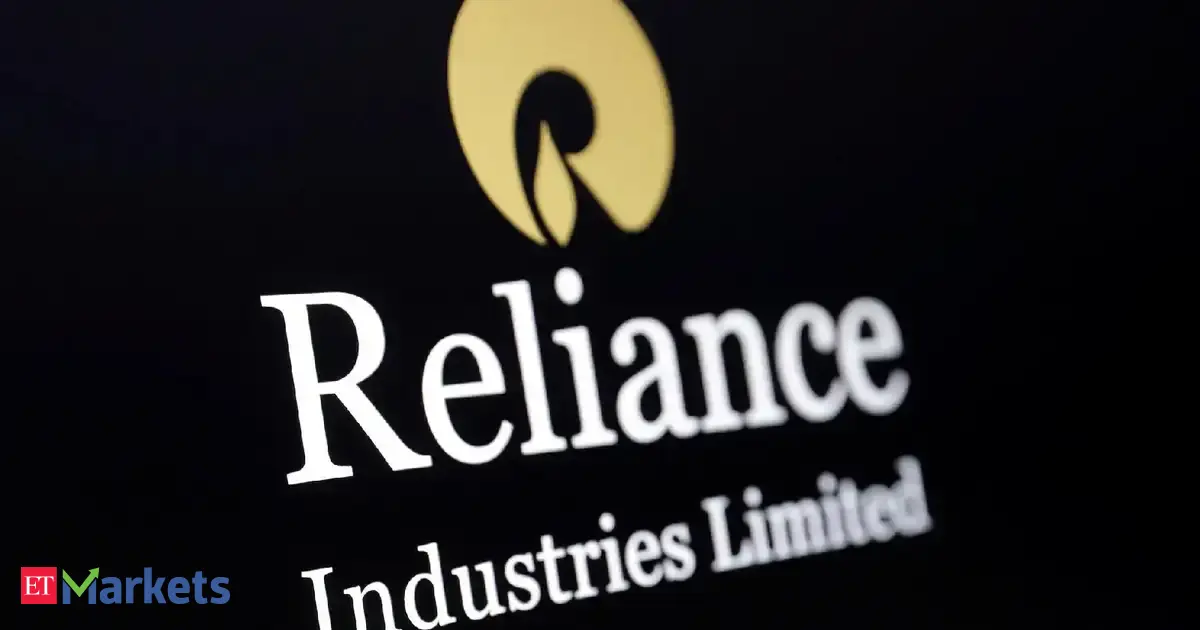 RIL shares tumble 8% in 2026. Should you buy before Q3 results on Friday?