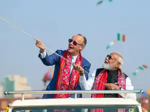 PM Modi, German Chancellor Merz Fly Kites at Gujarat Festival | Quick Digest