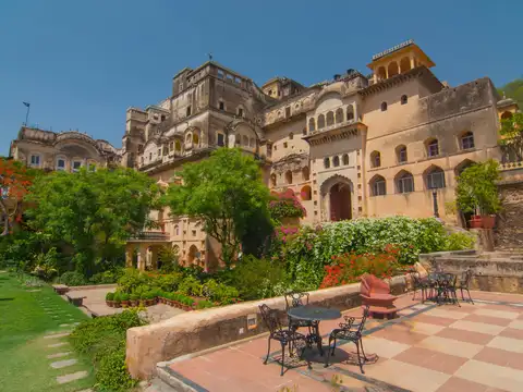 Neemrana Fort Palace