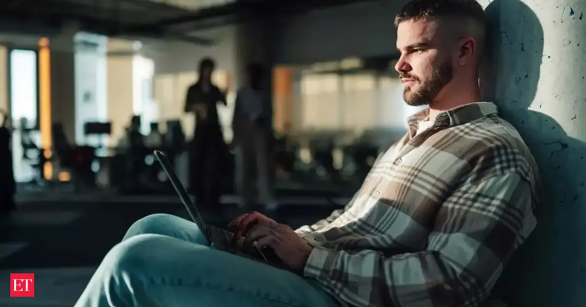 Redditor’s comeback story goes viral as 25-year-old overcomes college failures and health struggles to land ₹21 LPA job