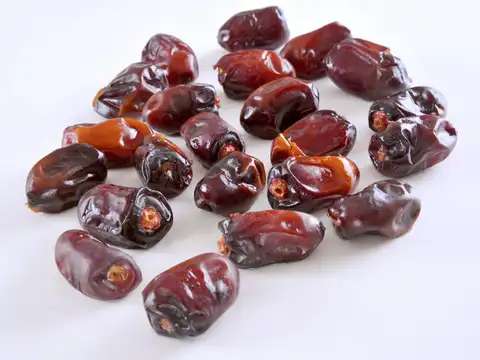 Dates and Raisins