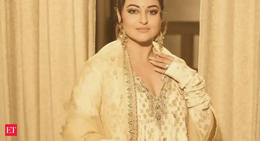 Sonakshi Sinha Proves Makeup Is Pure Confidence - Bollywood’s Makeup Maven