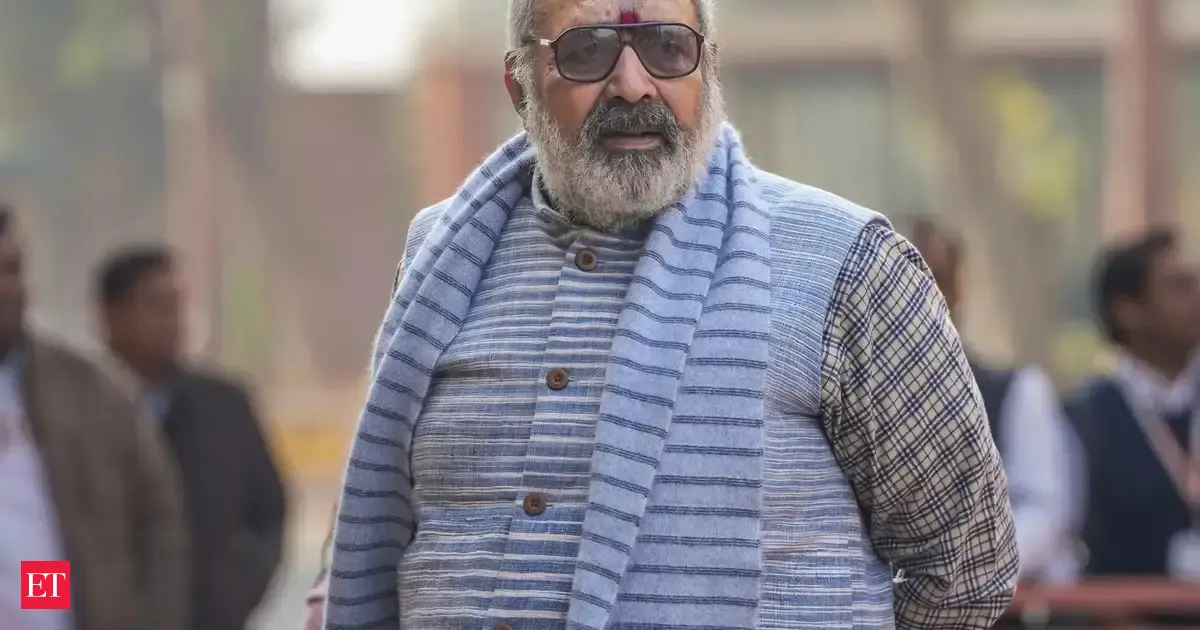 Mamata Banerjee wants to turn Bengal into Bangladesh: Giriraj Singh slams West Bengal CM