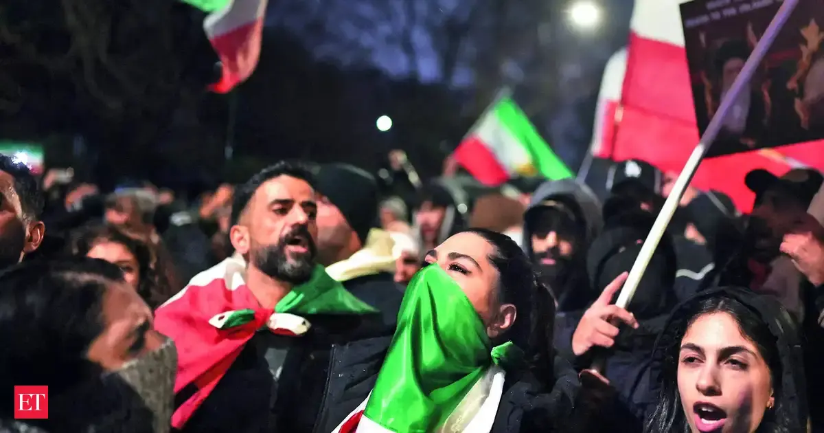 Inside the fight to keep Iran online