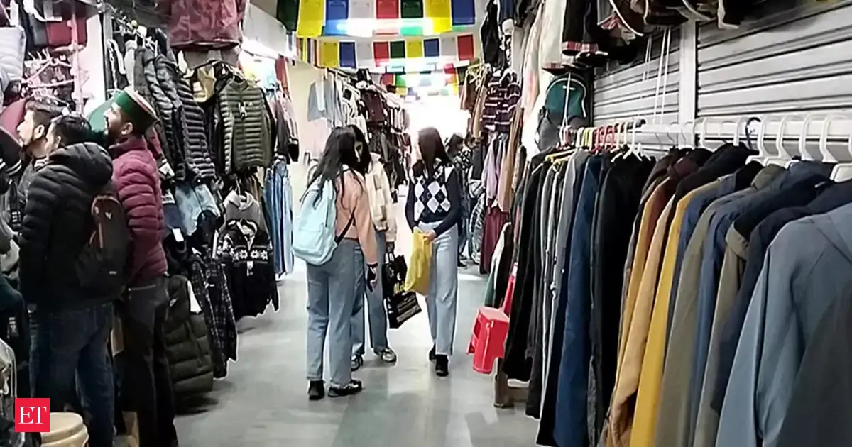 India's apparel retail market poised to reach Rs 16 lakh crore by FY30: CareEdge