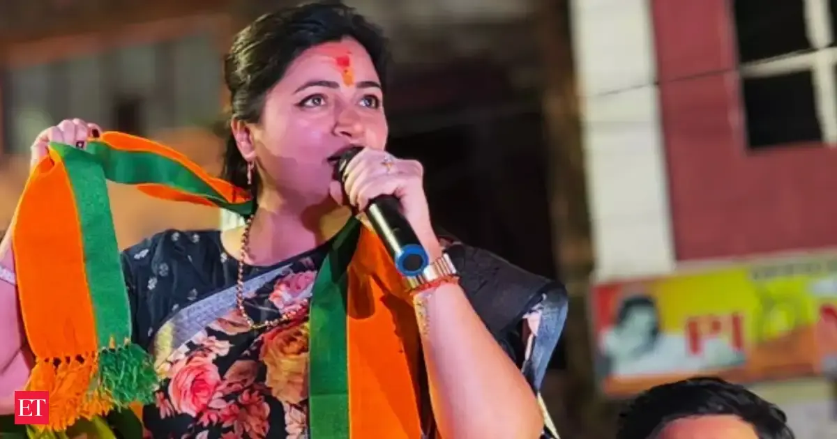 Amravati civic polls: 22 BJP candidates claim Navneet Rana campaigned against party