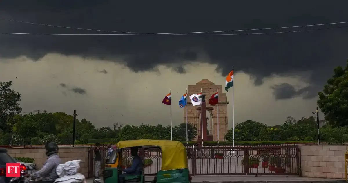 Delhi, Noida and Gurgaon may see rain as IMD predicts cold wave &amp; wet weather across UP, Punjab, Haryana and other North Indian states