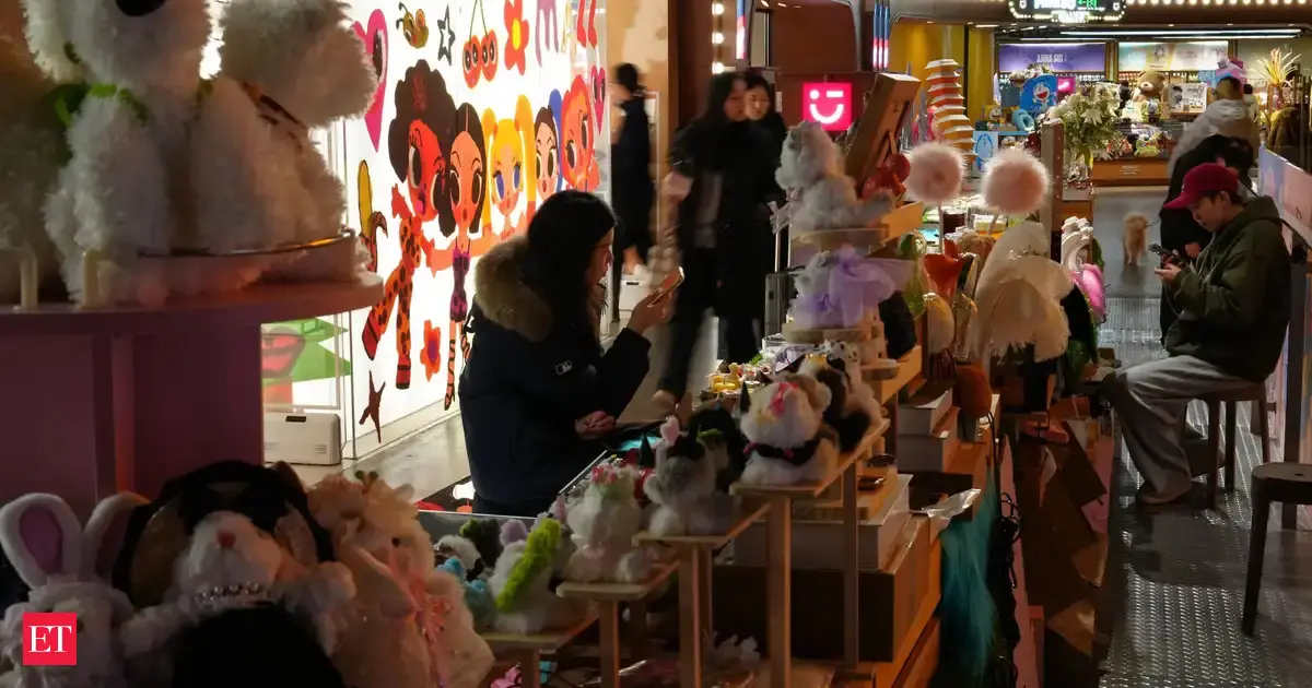 China plans new measures to spur consumption, shifts focus to services