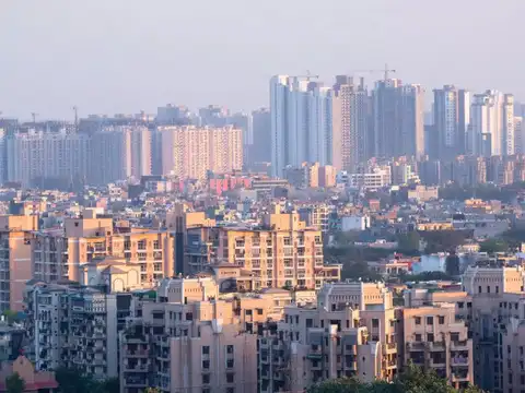 Delhi NCR is almost as rich&mdash;but its municipality isn&rsquo;t