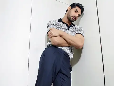 Semi-Casual Printed Comfort