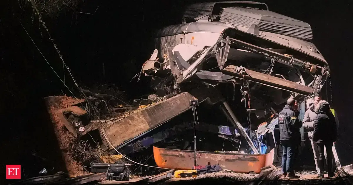 Another train crash in Spain, kills at least 1