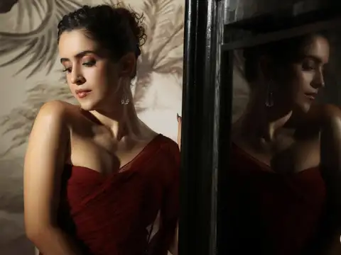  Sanya Malhotra 