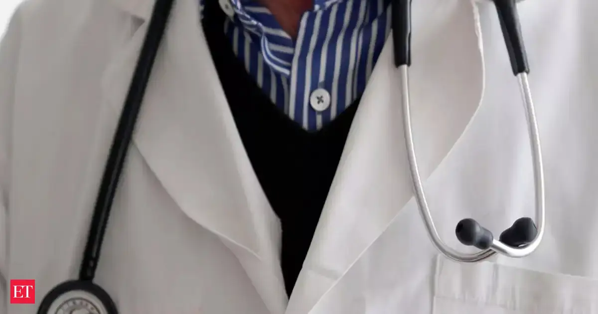 Pakistan cracks down on widespread fake doctors