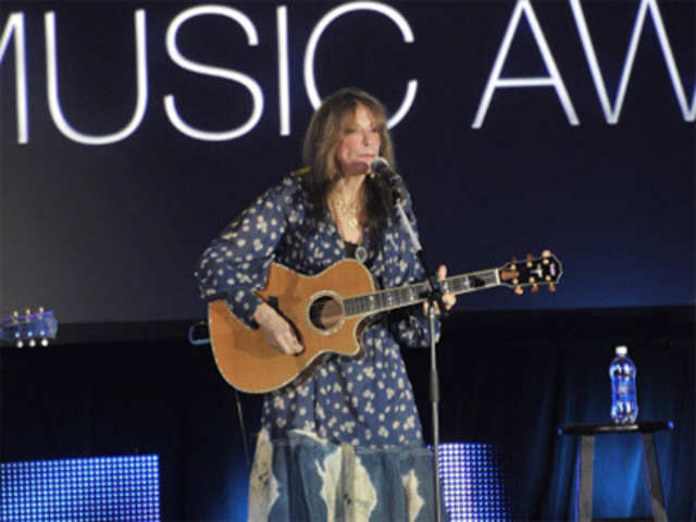 Carly Simon performs at the 2012 ASCAP Pop Music Awards