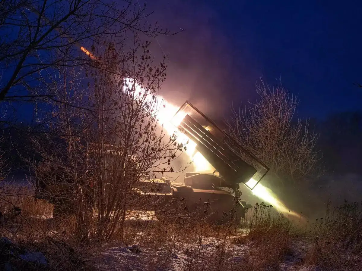 भारत समाचार लाइव अपडेट्स: पीएम मोदी ने राष्ट्रीय मतदाता दिवस पर युवाओं से मतदान के शक्ति को अपनाने का आह्वान किया।